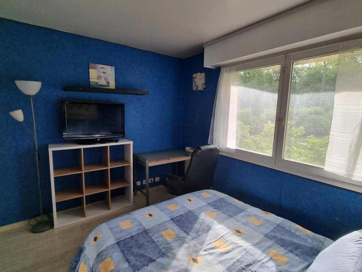 Chambre Avec Sdb Et Toilettes Privatives Rosny-sous-Bois Exterior photo